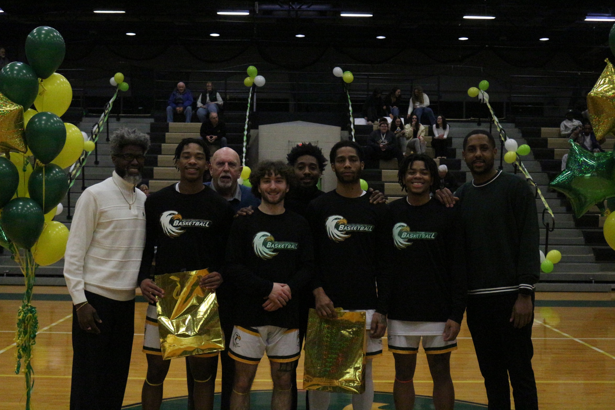 Jayhawks Stay Hot on Sophomore Day
