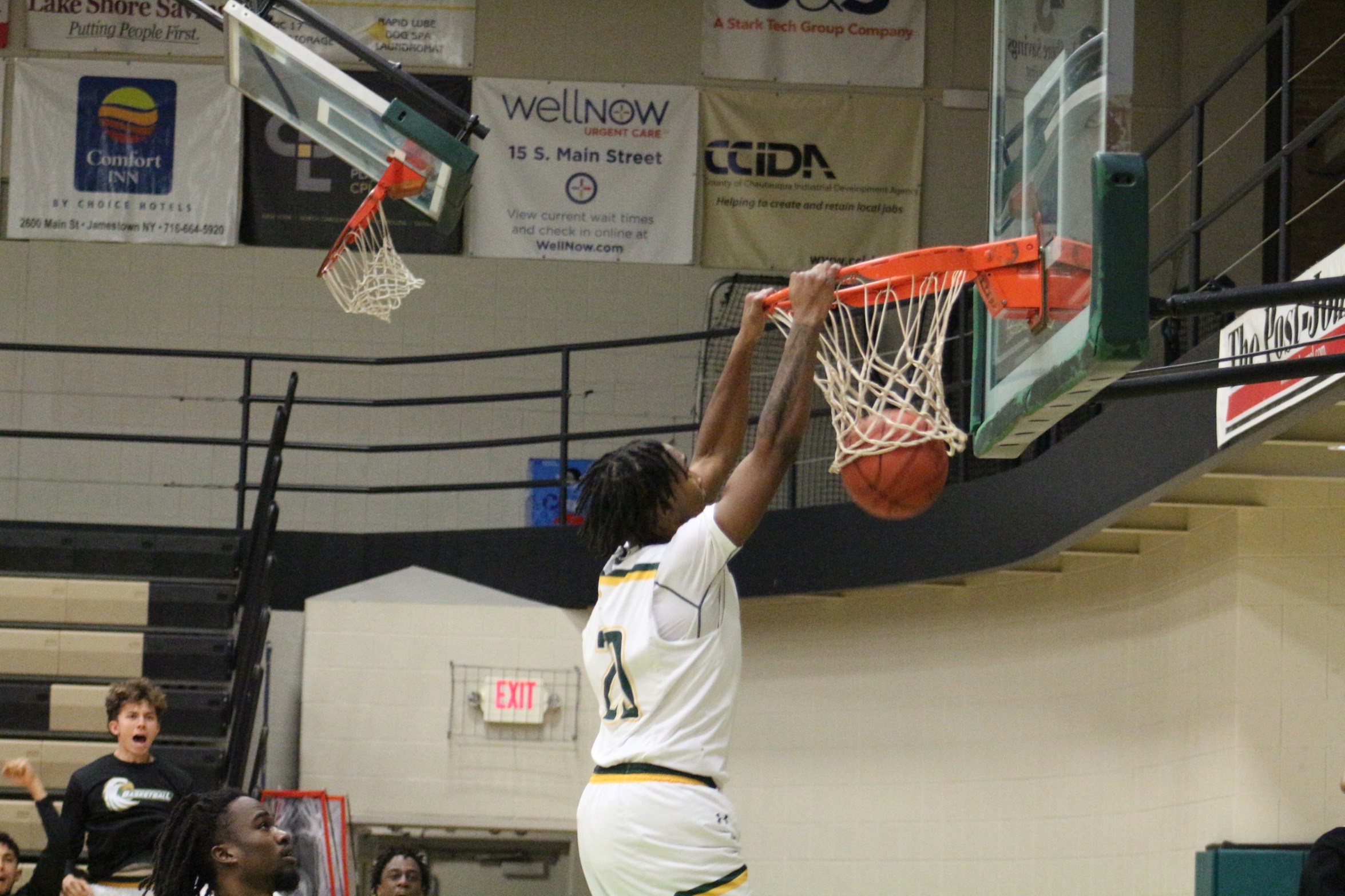 Jayhawks Bounce Back with Home Win over Butler CCC Pioneers