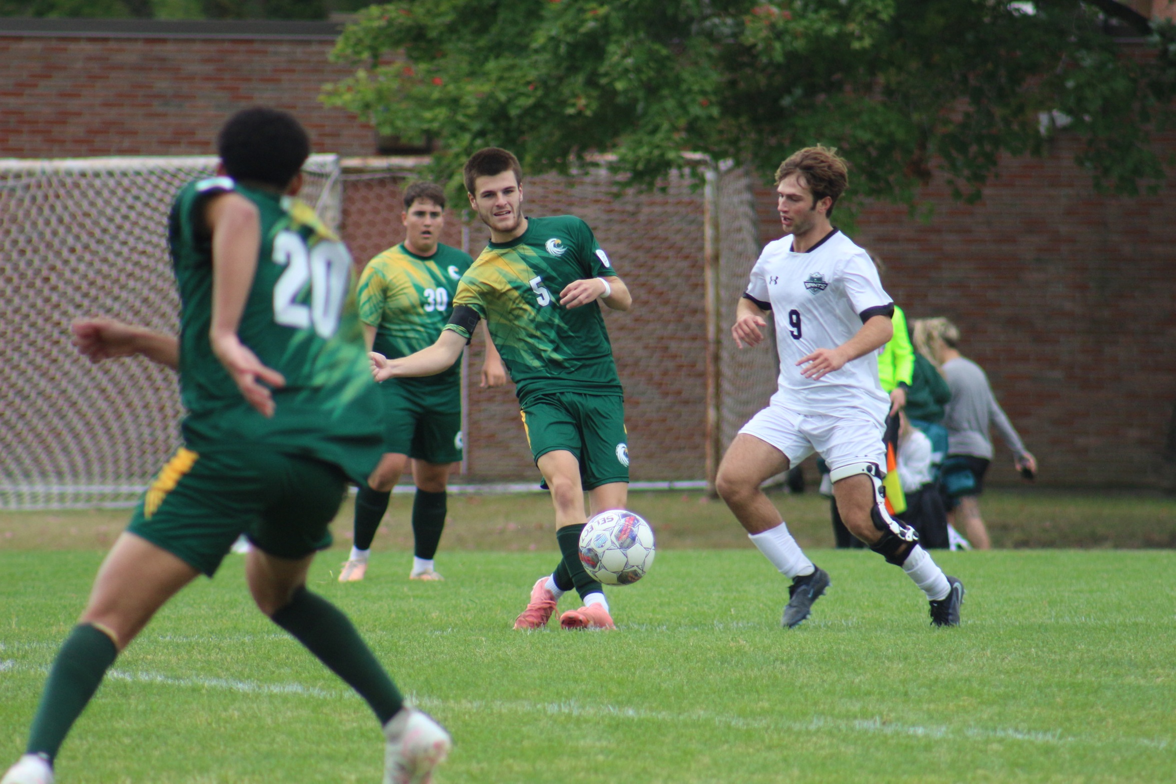 Jayhawks Stay Undefeated in Region Play with 3-0 Win