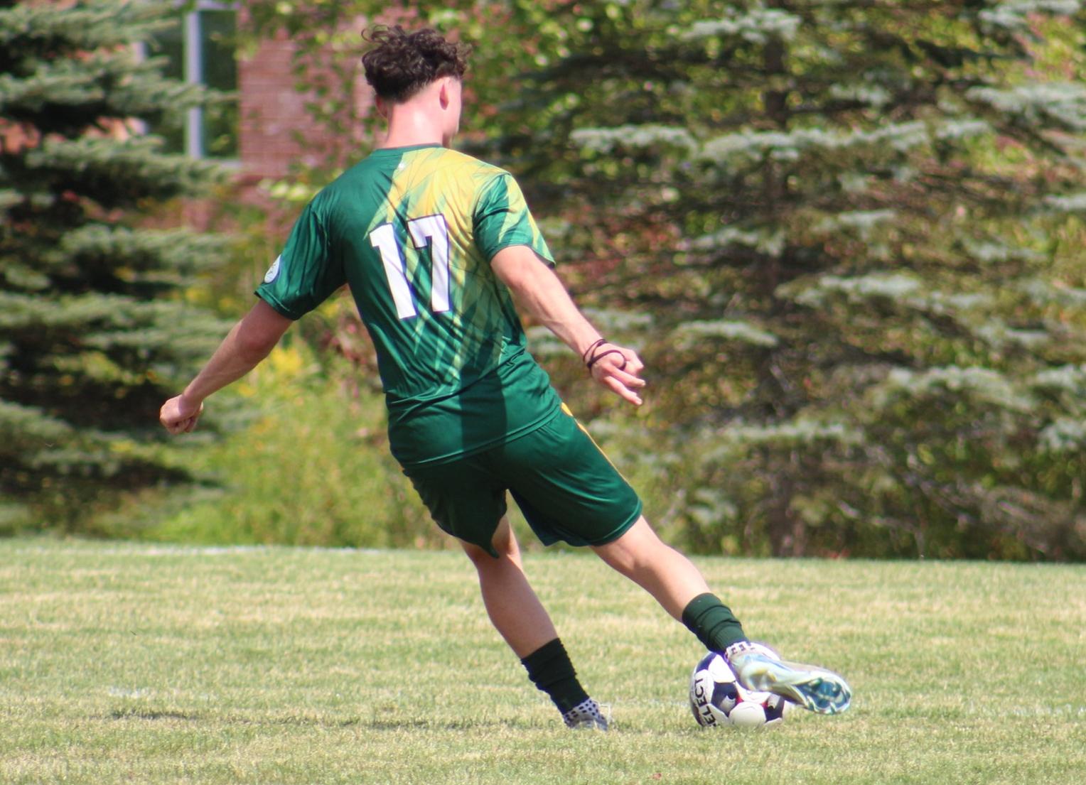 Jayhawks Topple #5 Herkimer 2-1 in Men's Soccer