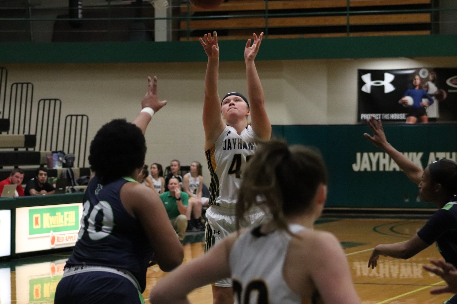 Hemminger records first career double-double as Jayhawks cruise past Lorain County