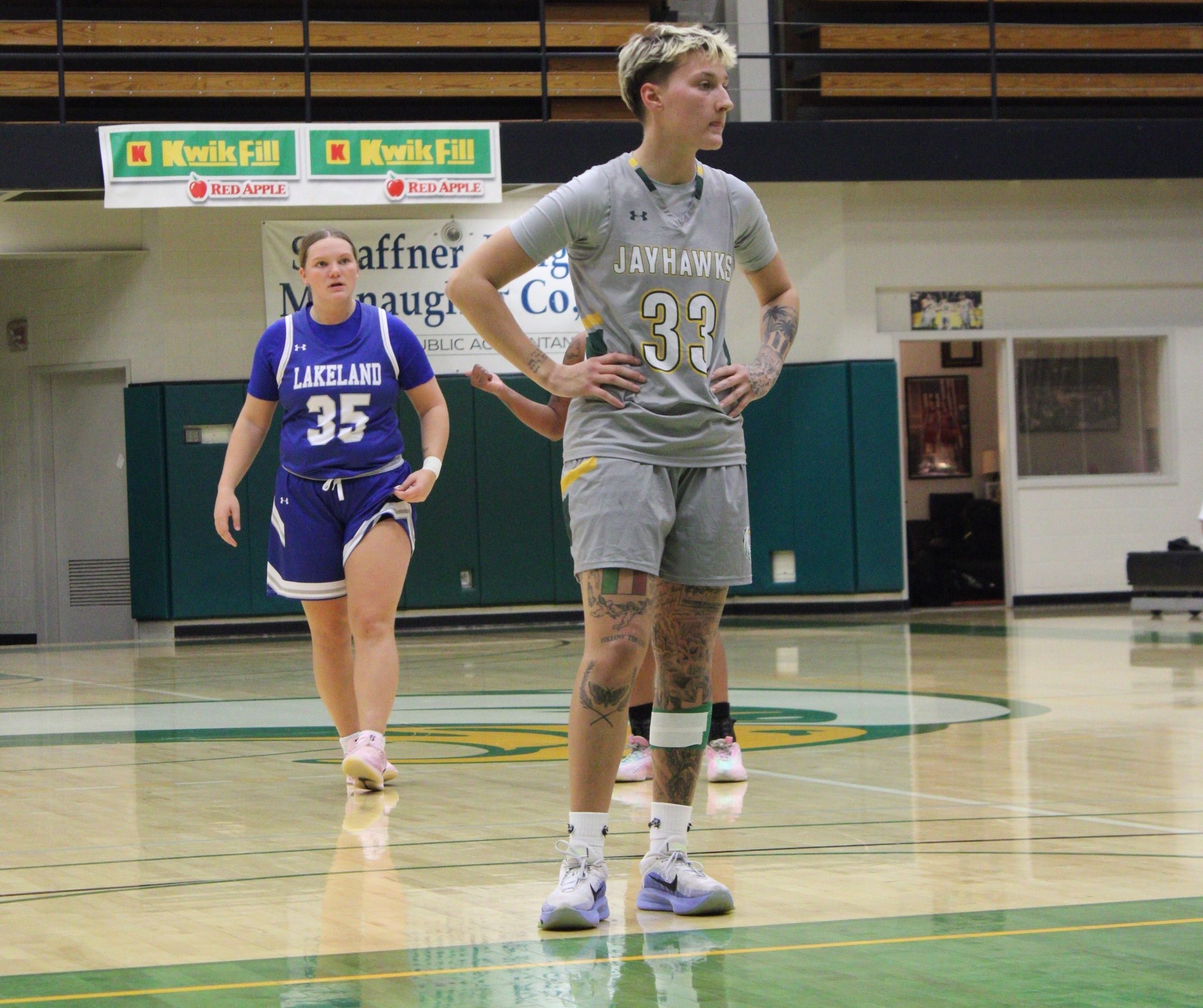 Jayhawk Ladies Stay Perfect with Weekend Sweep at Monroe CC Classic