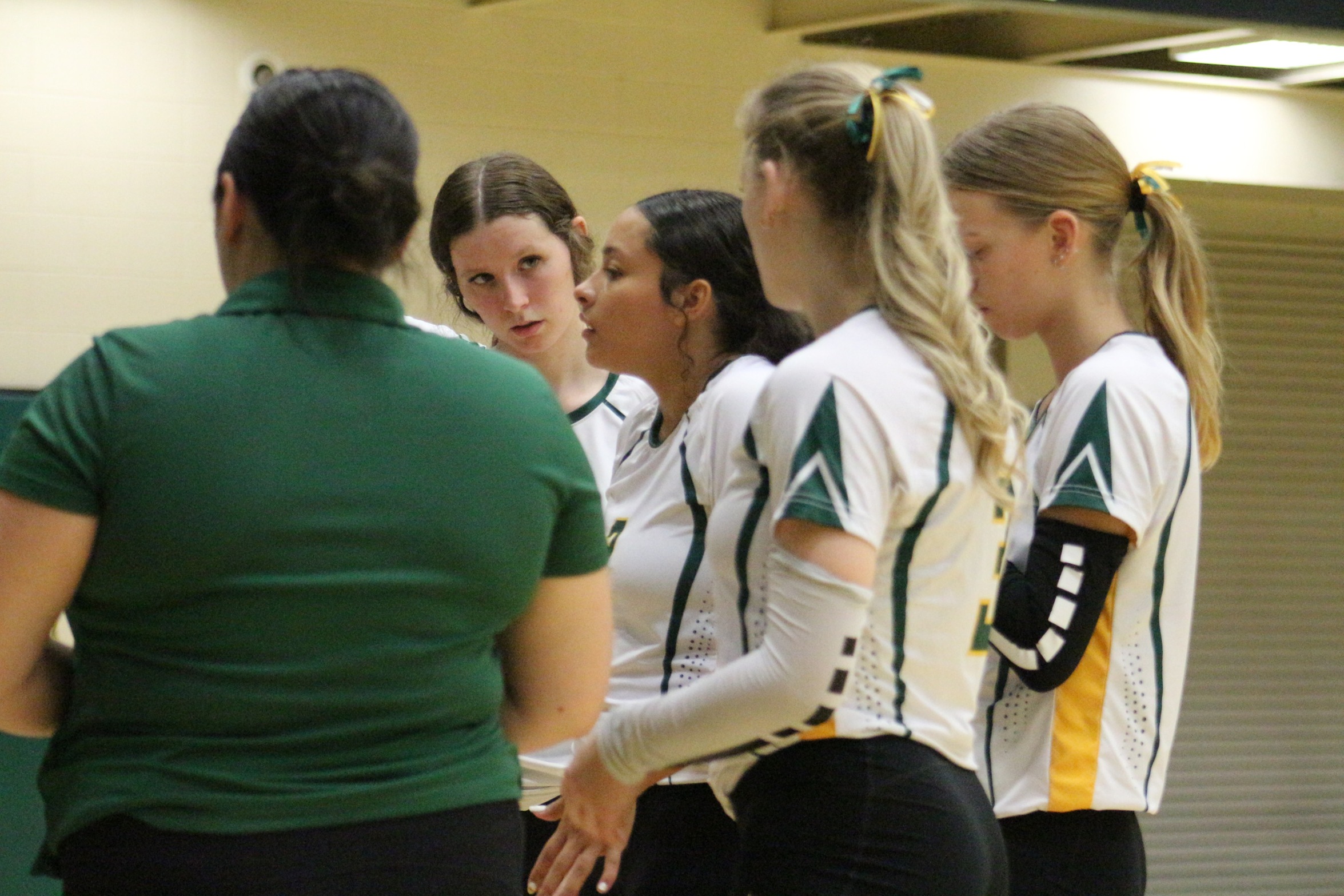 Road Woes Continue for JCC Volleyball